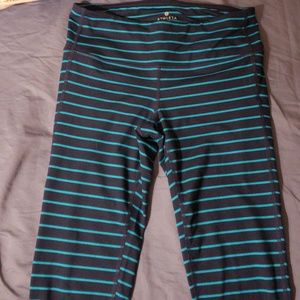 Yoga leggings striped